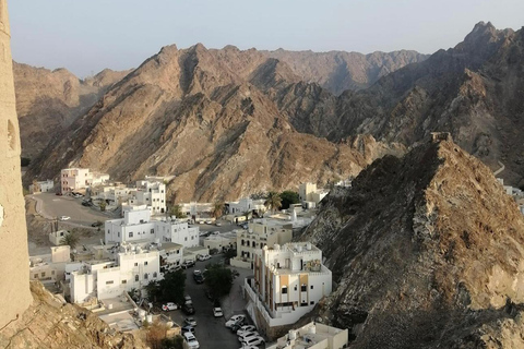 Muscat Oman Grand Canyon, Jebel Shams & Nizwa