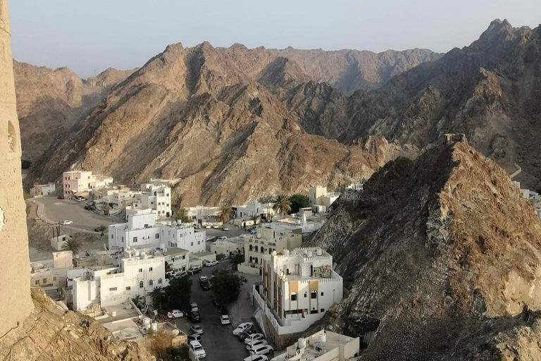 Muscat Oman Grand Canyon, Jebel Shams & Nizwa