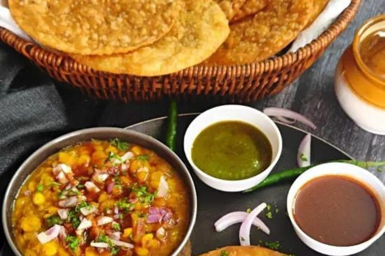 Agra by Night: Private Street Food Tour With Local Markets ( Car with Driver + Tour Guide + Street Food Tasting )