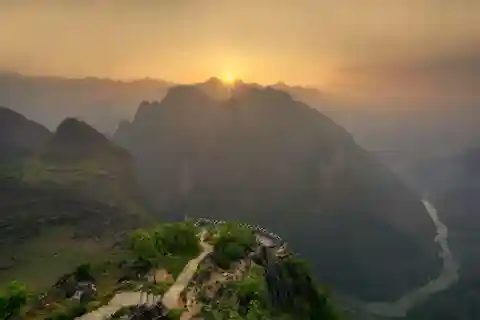 Cusco : Inca Trail 7 days Trek to Machu Picchu with tickets