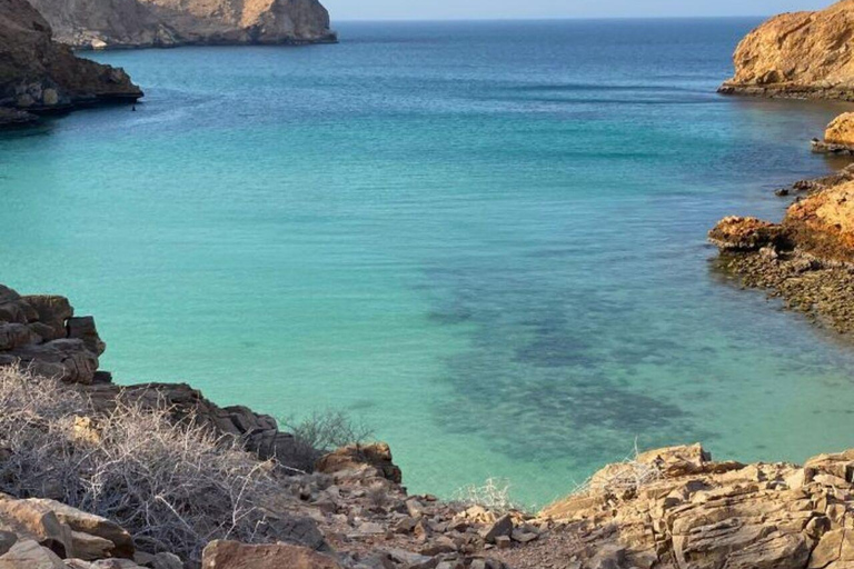 Muscat: Bandar Khairan Boat Trip with Snorkeling and Snacks