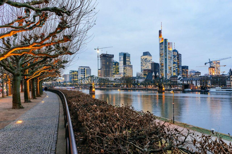 FRANKFURT: TOUR PARTICULAR EM ESPANHOL PELA CIDADE VELHA E NOVA