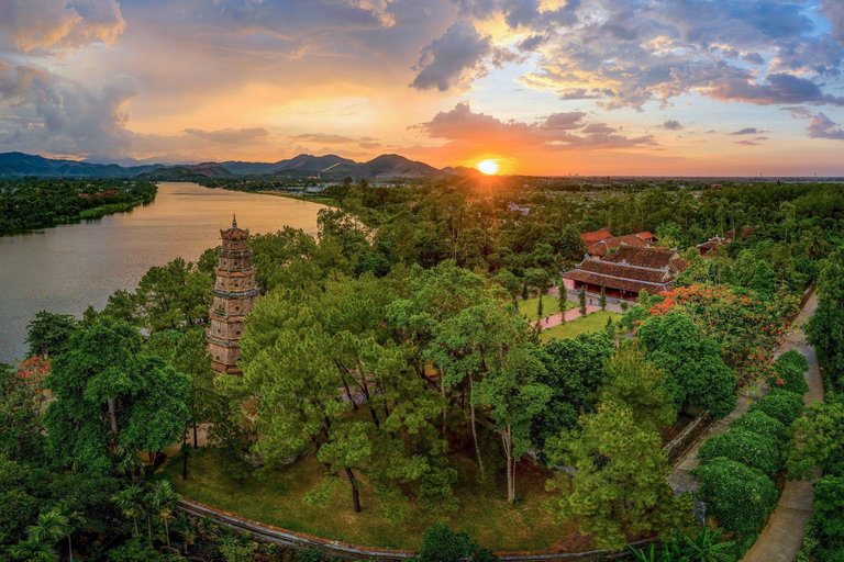 Hue: Walking tour to Thien Mu pagoda and back by boat trip Private Walking tour to Thien Mu and back by boat trip