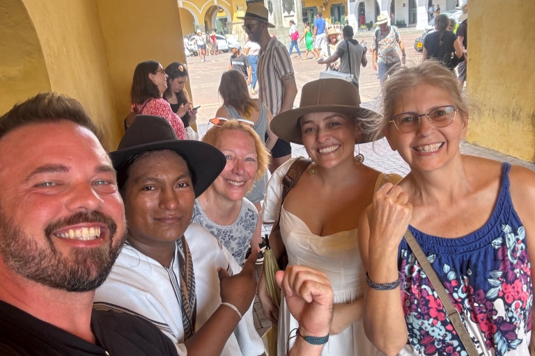 Cartagena: City Highlights Walking Tour with Food Tastings