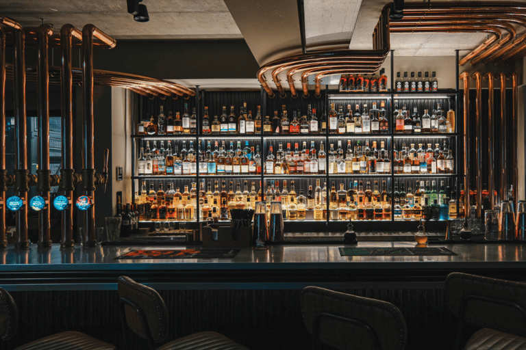 Inverness: Uile-bheist Distilleryand& Brewery Tour & Tasting