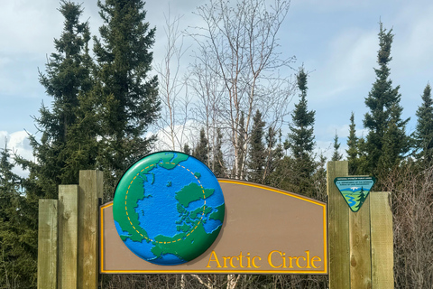 Fairbanks: Arctic Circle Day Tour with Guide