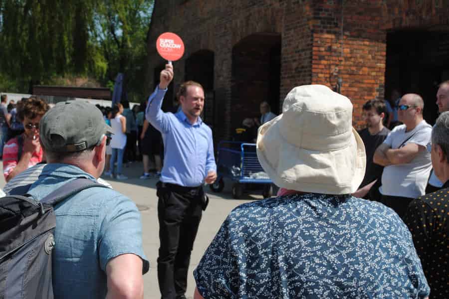 Ab Krakau: Führung durch Auschwitz-Birkenau & Abholung vom Hotel. Foto: GetYourGuide Ab Krakau: Führung durch Auschwitz-Birkenau & Abholung vom Hotel. Foto: GetYourGuide