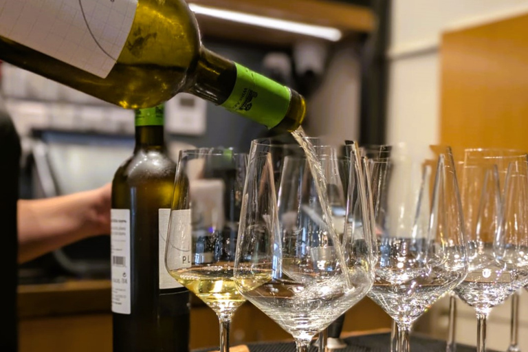 Olive Oil Tasting in Athens with Honey, Raki & Wine