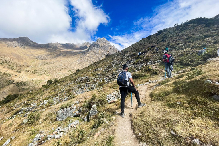Cusco: Humantay Lagoon with Breakfast and Buffet Lunch