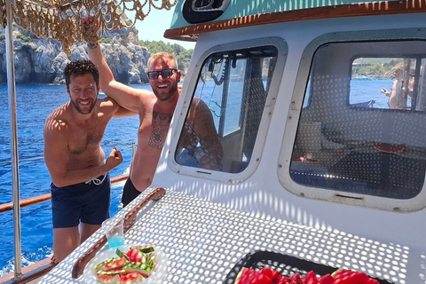 Faliraki: 2-Hour Paddleboard & Snorkeling Experience