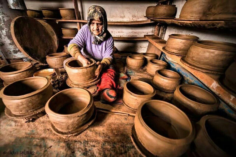 Visita al laboratorio di ceramica e al negozio di tappeti della Cappadocia