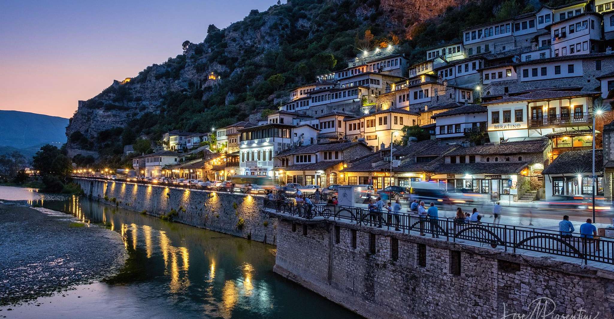 Bezoek Berat op een dagtocht vanuit Saranda - Hizvo