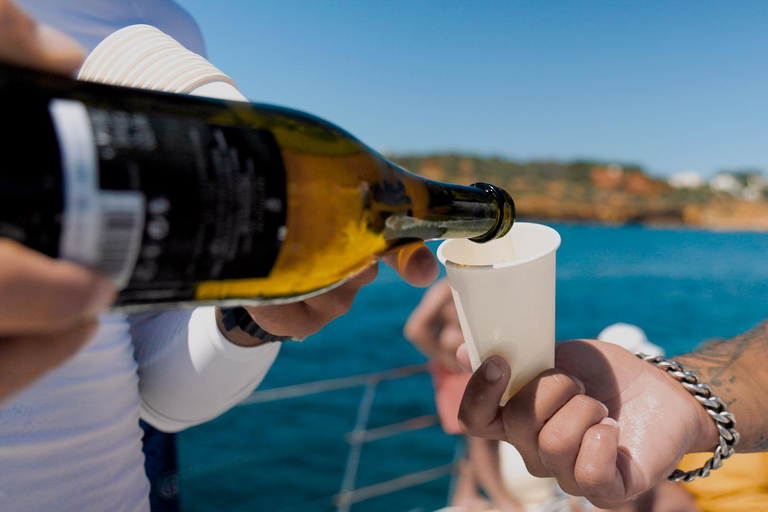 Albufeira: Catamaran Caves, Swim & Food