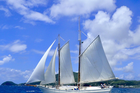 St. Kitts i Nevis: Schooner Alexander Hamilton Sailing ...