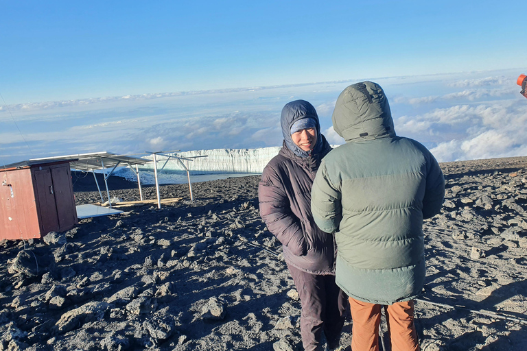 6 DIAS DE ESCALADA NO KILIMANJARO PELA ROTA MACHAME