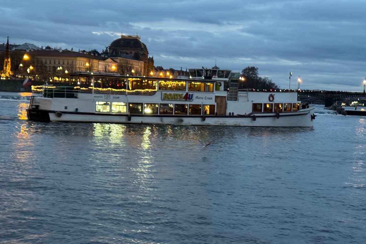 Evening cruise through Prague with buffet dinner