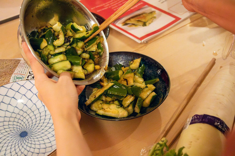 Tokio: Izakaya-achtige kookles met sake