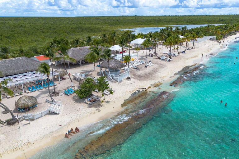 Punta Cana: Private Catalina Island Snorkeling Trip with