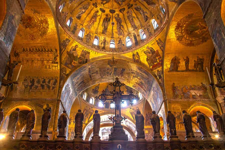 Venedig: Ohne Anstehen: Bevorzugter Einlass in den Markusdom – Ticket und Führungen. Foto: GetYourGuide