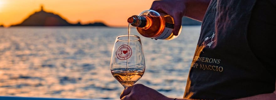 Ajaccio/Porticcio : Croisière au coucher du soleil pour les Sanguinaires et dégustation de vin