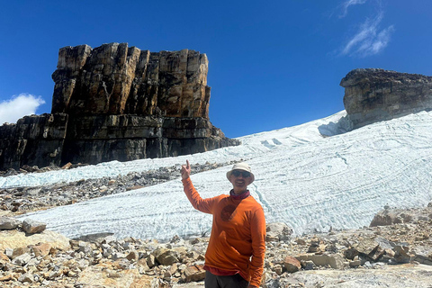 Tour to the Nevado del Cocuy - Pasadía - (Guide, transportation, entrance fees) Tour to the Nevado del Cocuy - Pasadía - (Tour guide, transportation, entrance fees)