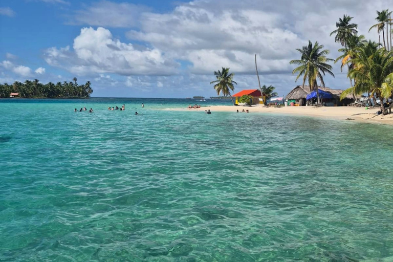 Panama City: San Blas Tropical Adventure – 3 Islands with Lunch at a Local Restaurant Tropical Adventure in Guna Yala: 3 Islands with Lunch at a Local Restaurant