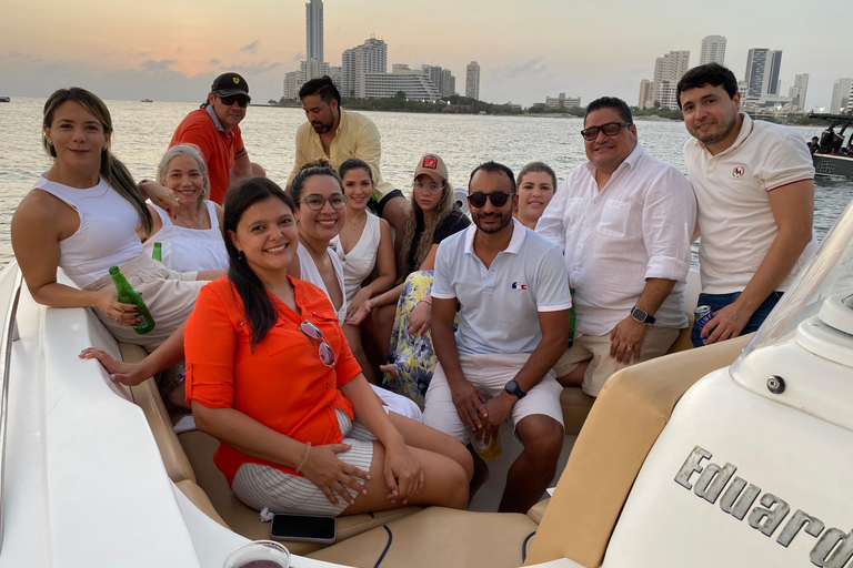 Cartagena: Private Full-Day Luxury-Boat Rosario Islands Tour