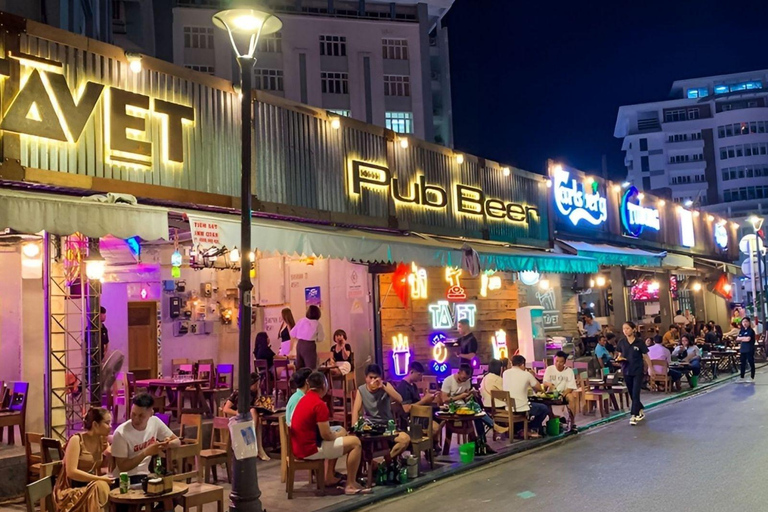 Hue by Night: Motorbike Tour with Lady Riders & Food Tasting Night Motorbike Tour (Private Tour)