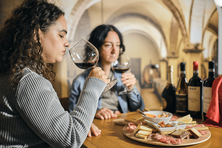 Wine Tasting near the Aquarium of Genoa