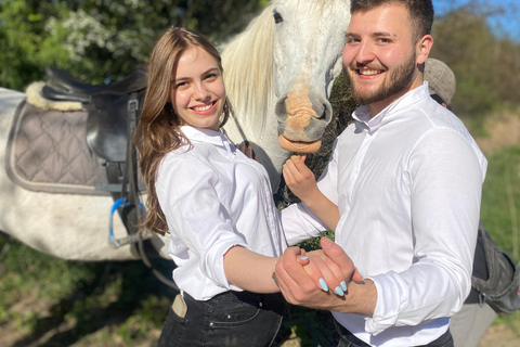 جولة لركوب الخيل بالقرب من براغجولة ركوب الخيل بالقرب من براغ