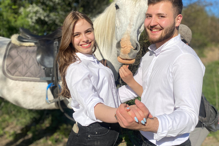 جولة لركوب الخيل بالقرب من براغجولة ركوب الخيل بالقرب من براغ