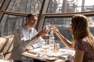 Paris: Madame Brasserie im Eiffelturm 3-Gänge-Lunch um 12 Uhr