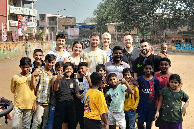 Mumbai: Dharavi Slum Tour met lokale gidsPrivé: Wandeling in de sloppenwijk van Dharavi met lokale gids