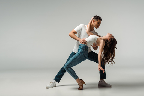 Aula particular de salsa de 1 hora em Cali