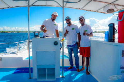 Desde Punta Cana: tour de esnórquel en Catalina y Altos de Chavón