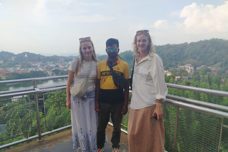 From Kandy: Ella Drop Tour via Nuwara Eliya From Kandy: Ella Drop Tour via Nuwara Eliya by Tuk Tuk