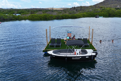 Curaçao: Self-Drive Boat Rental with Optional Snorkeling Curaçao: Self-Drive Boat Rental with Optional Snorkeling
