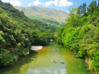 Picos de Europa: Descent of the Cares River by canoe, with guide