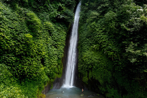 Munduk Waterfall Guided Trekking with Local Guide MEET AT MEETING POINT