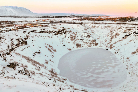 Ab Reykjavik: Golden Circle & Kerid-Krater TagestourTour mit Abholung an der Bushaltestelle 12