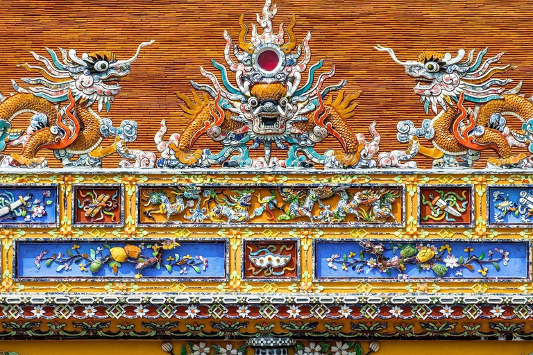 Discover Hue: Perfume River, Imperial Citadel, Royal Tombs Group Tour