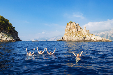 Passeio de barco privado de um dia num Apreamare 10 privadoIschia e Procida