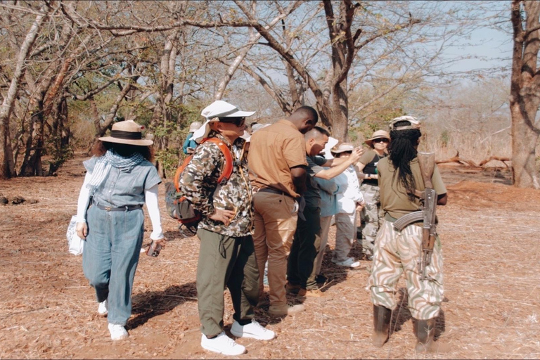 Zambezi-Wildwasser-Rafting &amp; White Rhino Walking Safari Combo
