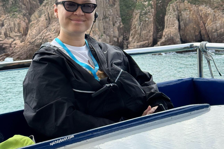 Tour in yacht del Geoparco UNESCO di Hong Kong: quattro archi marini e vulcanoTour in yacht del geoparco UNESCO di Hong Kong: quattro archi marini e vulcano