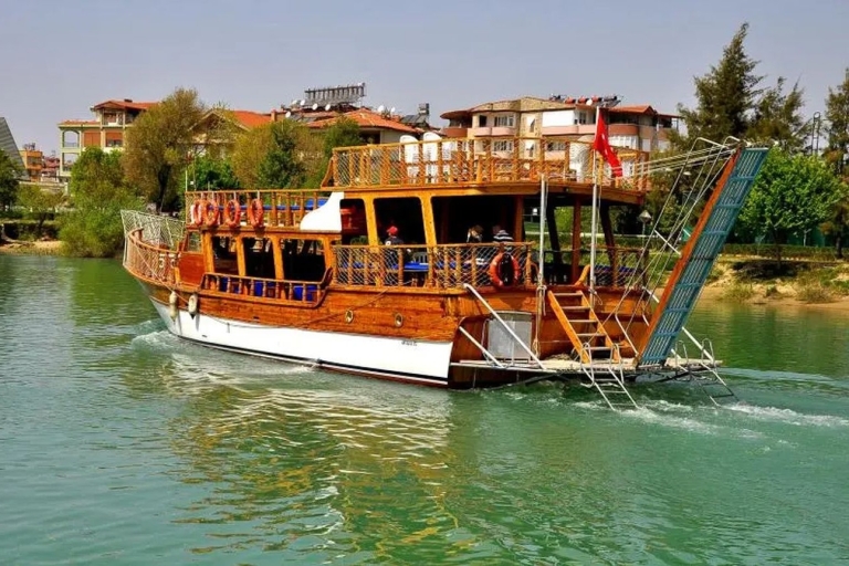 Von Alanya aus: Manavgat Bootstour und Manavgat Wasserfall Tour