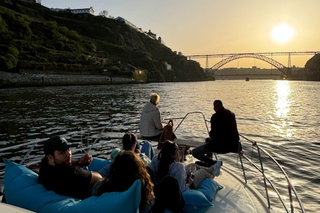 Porto: 6 Bridges Cruise, Welcome Drink & Sunset Option