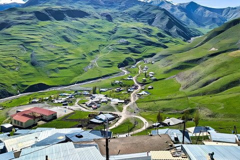De Bakou au village de Khinaliq, Guba, Candy Cane, déjeuner fait maisonVisite de groupe (toutes prestations en sus)
