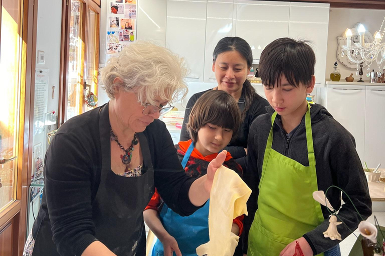 Venice: Cooking Class at Rosa’s secret garden home
