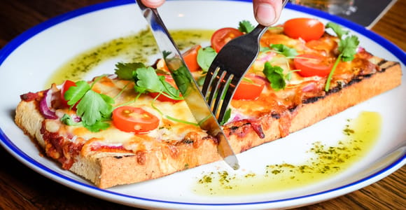 Melbourne: Laneways Food Tour with 6 Authentic Tastings