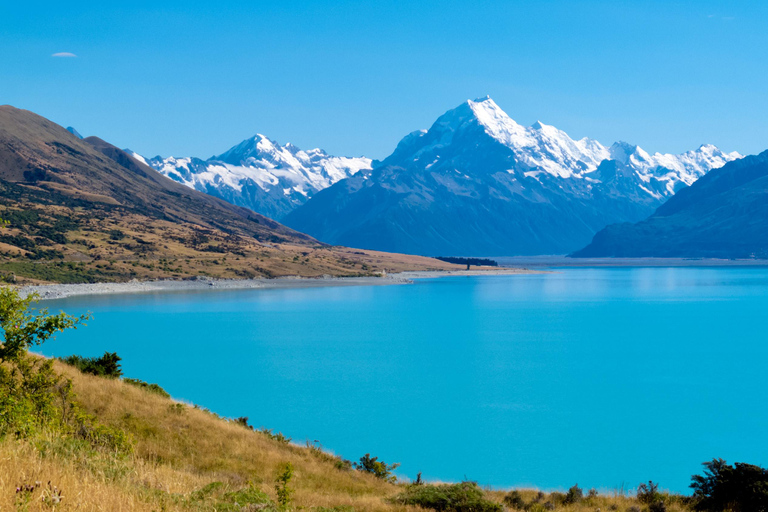 Queenstown to Christchurch 1 way via Wānaka, Mt Cook &Tekapo